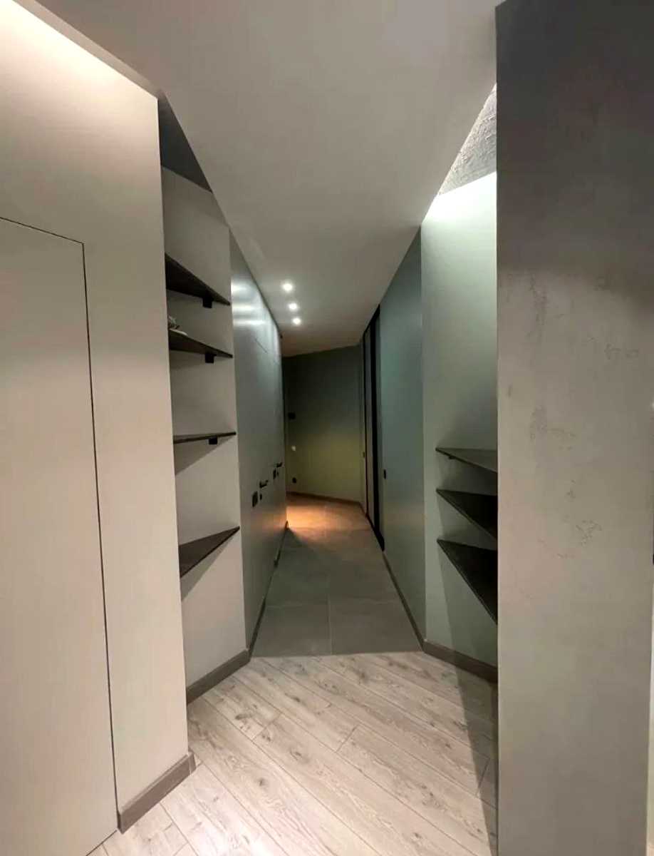 1877224446956344