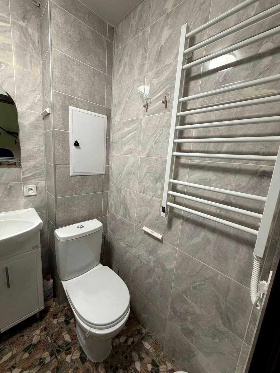 1877224623122914