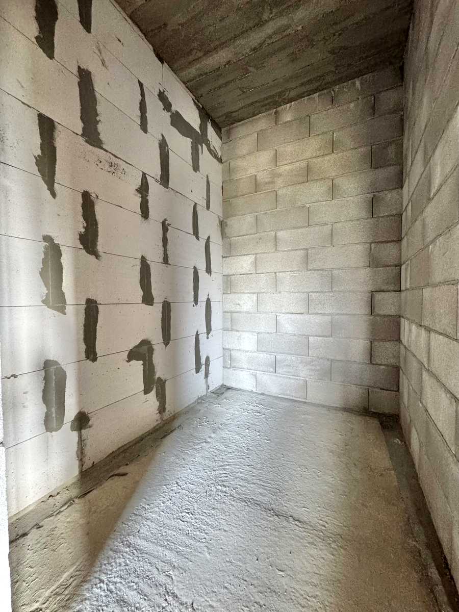 1877224830067585