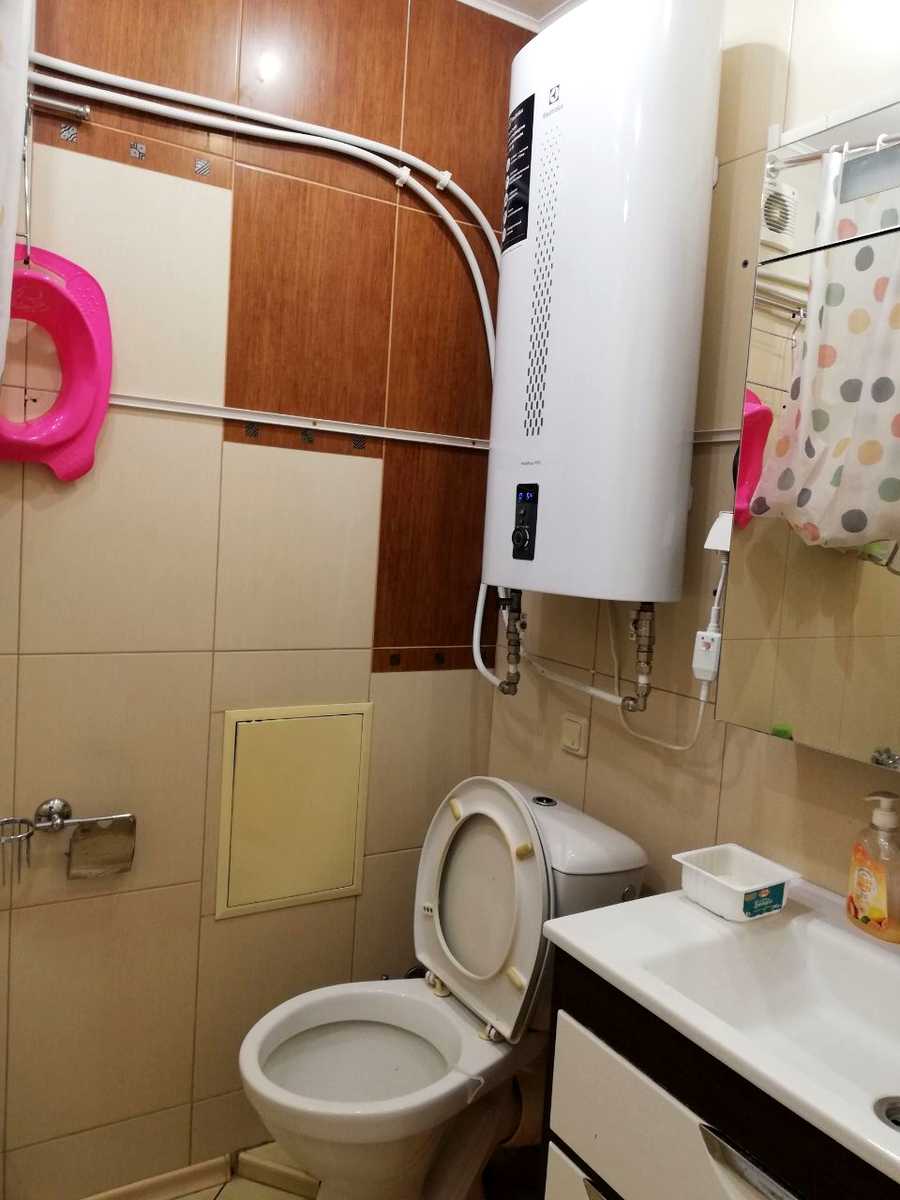 1877228049694545