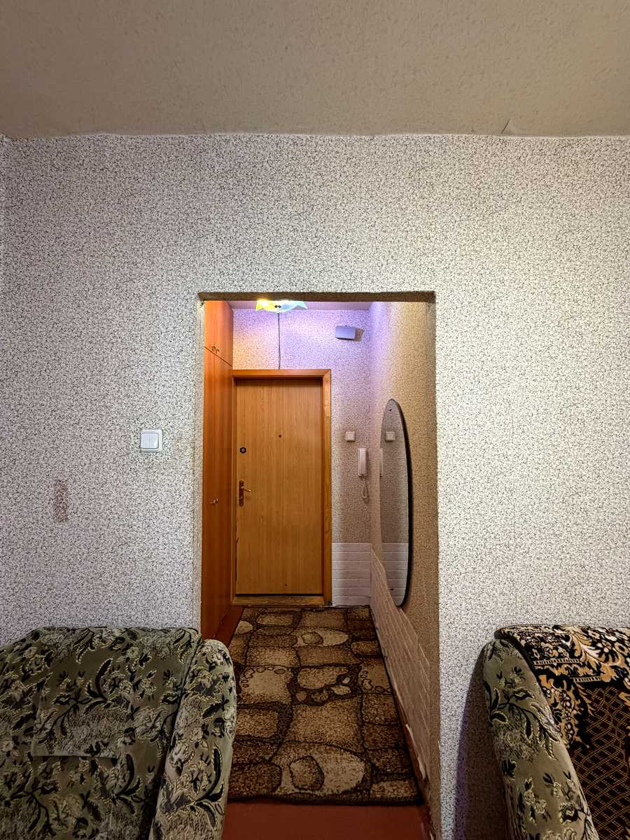 1877228676375852