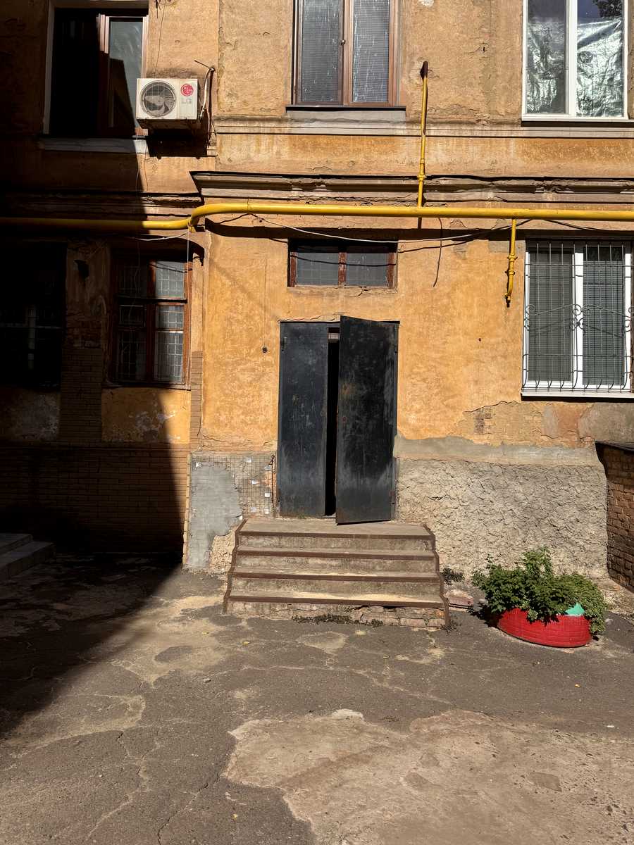 1877230785156091
