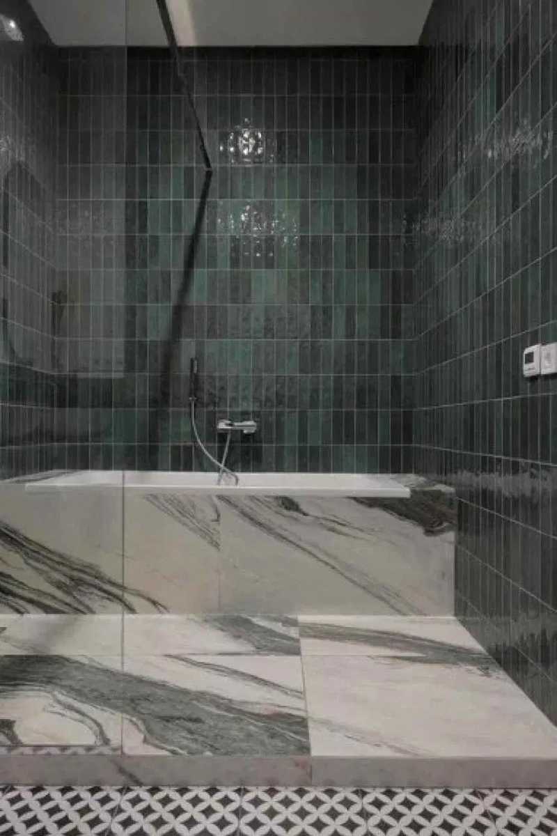 1877233247243277