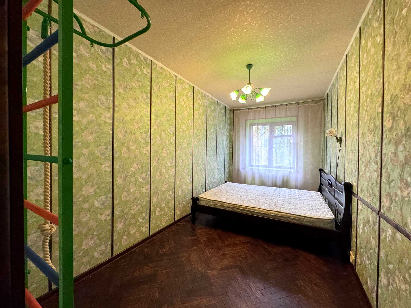 1877235028367817