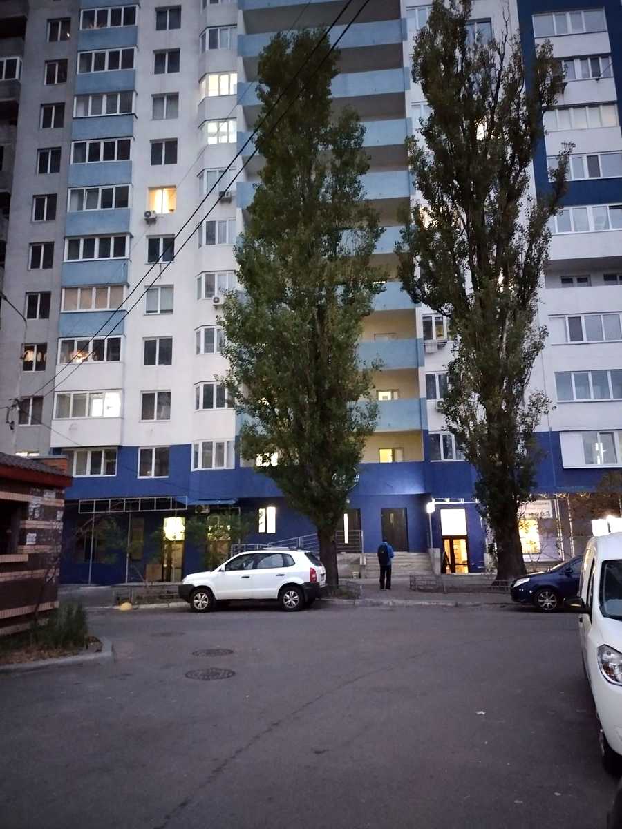 1877237593535357
