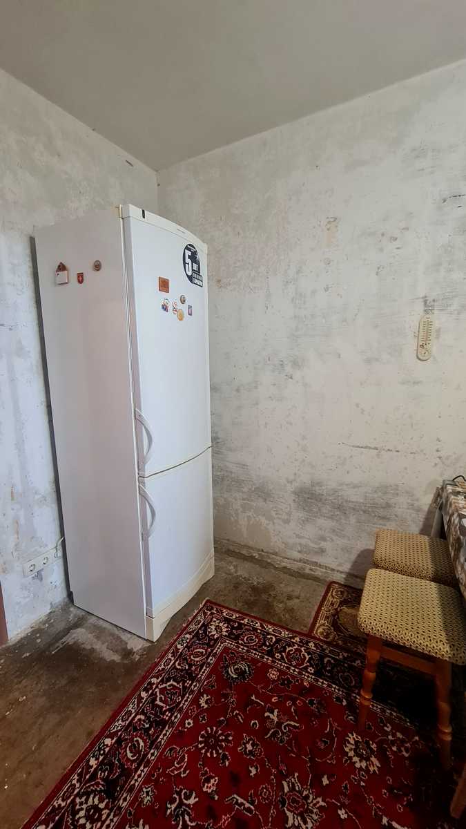 1877240729456367