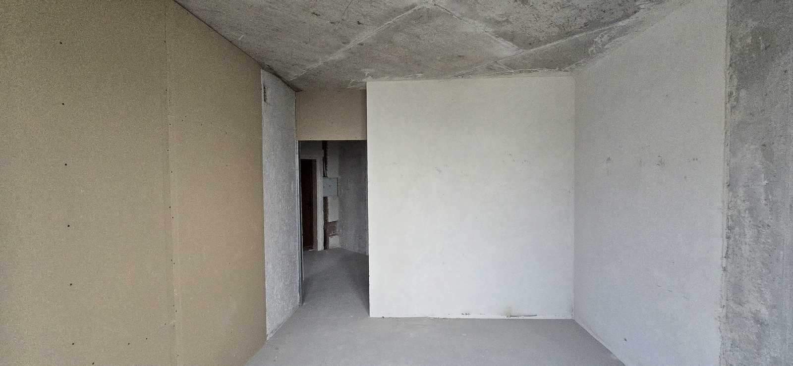 1877242261858141