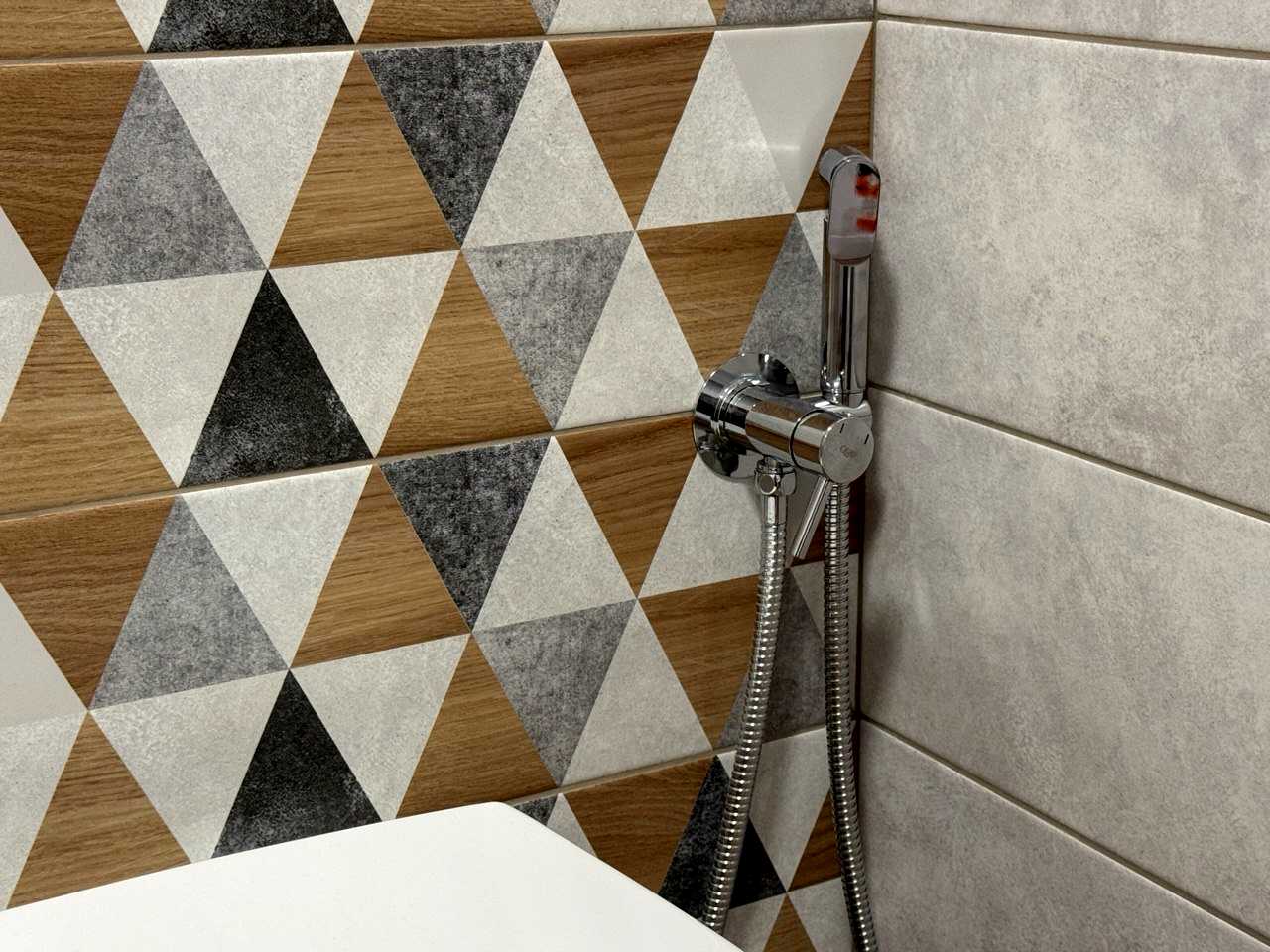 1877282269081043