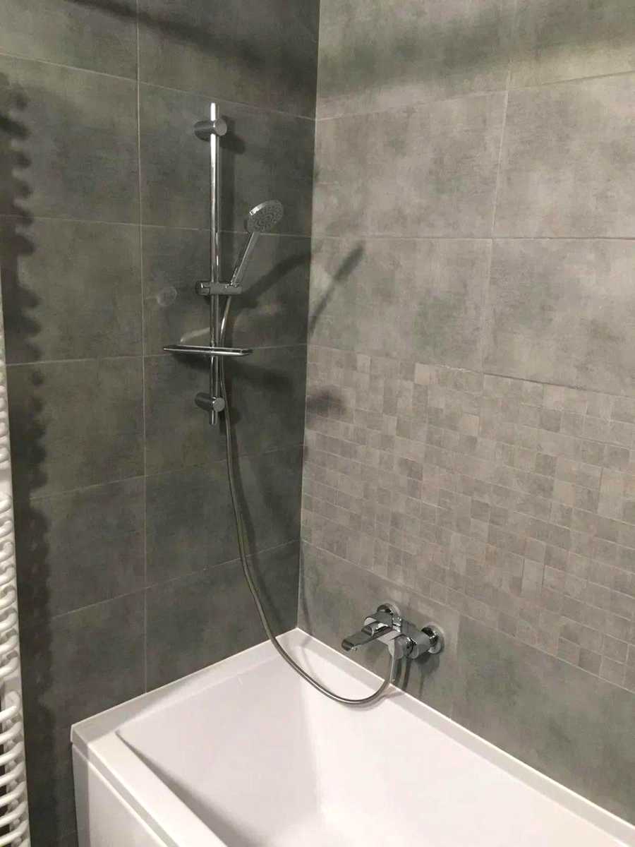 1877283443526957