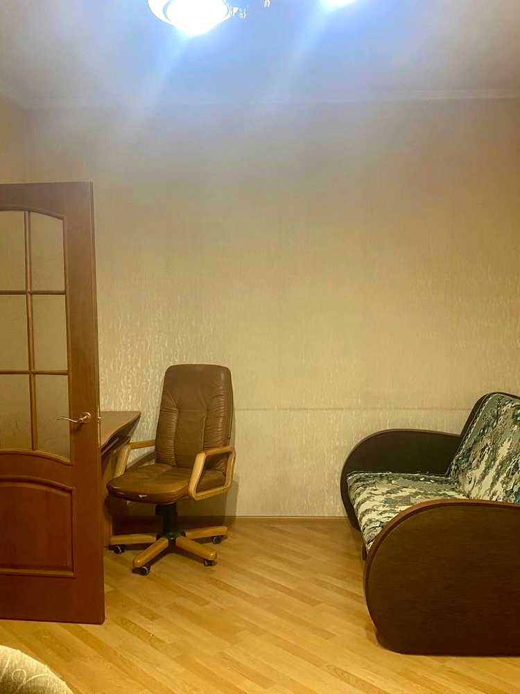 1877284583702908