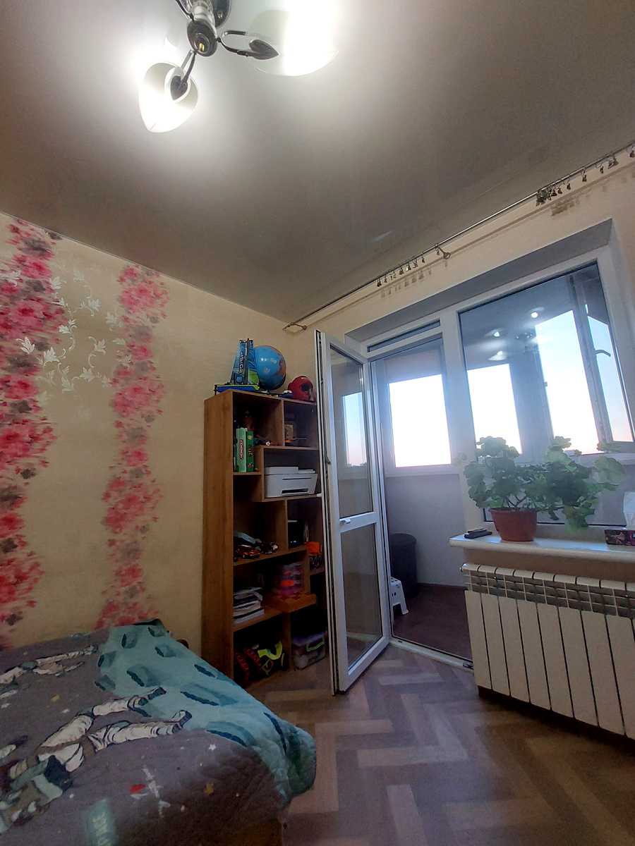 1877285641090629