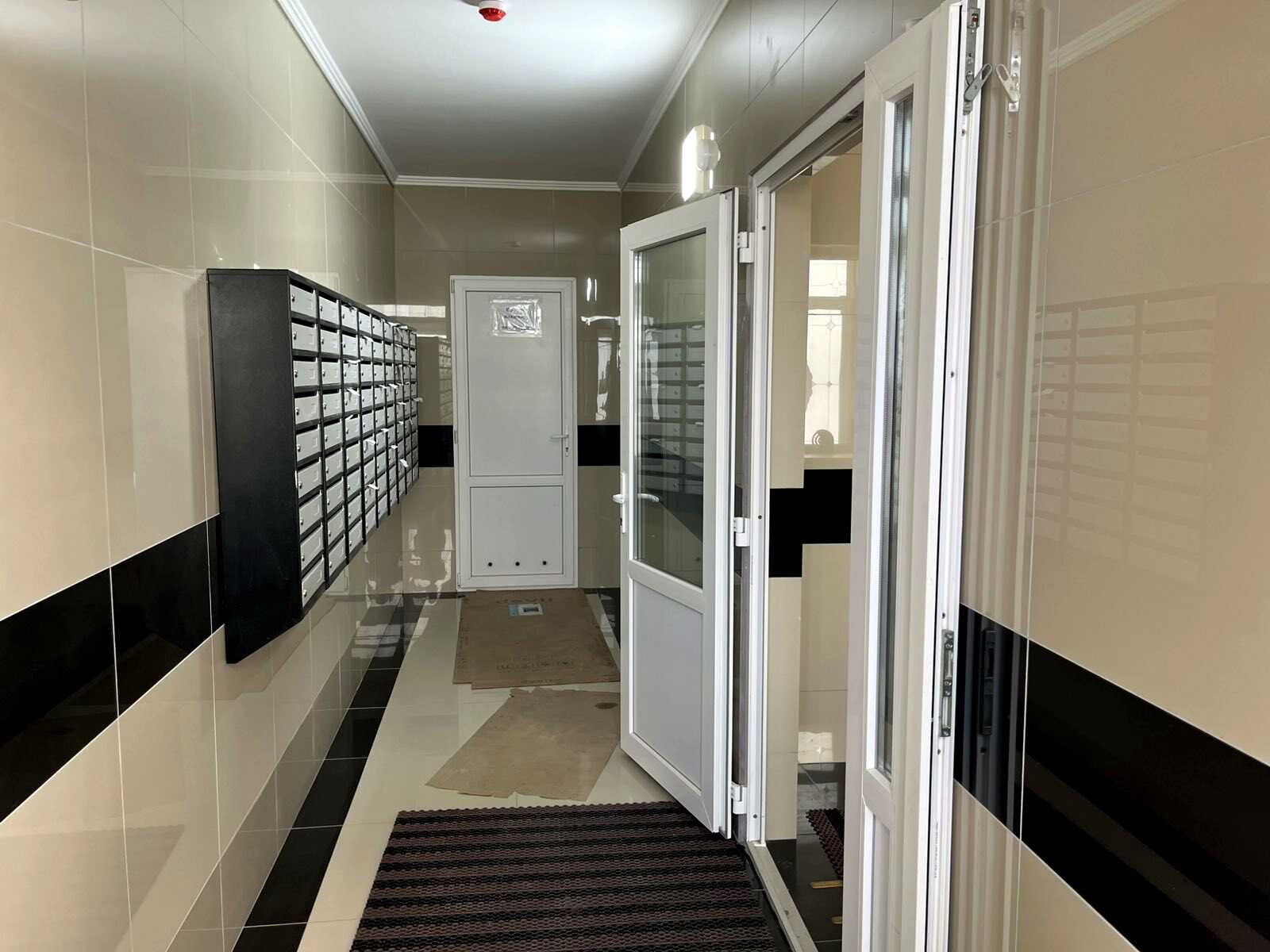 1877288354032435