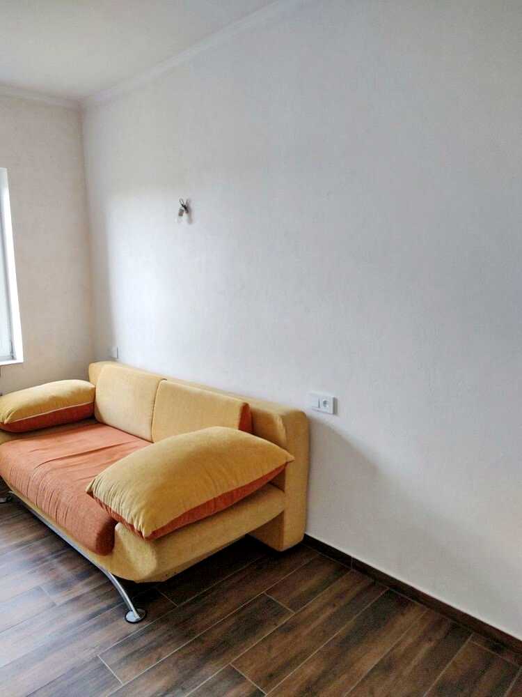 1877288393790475