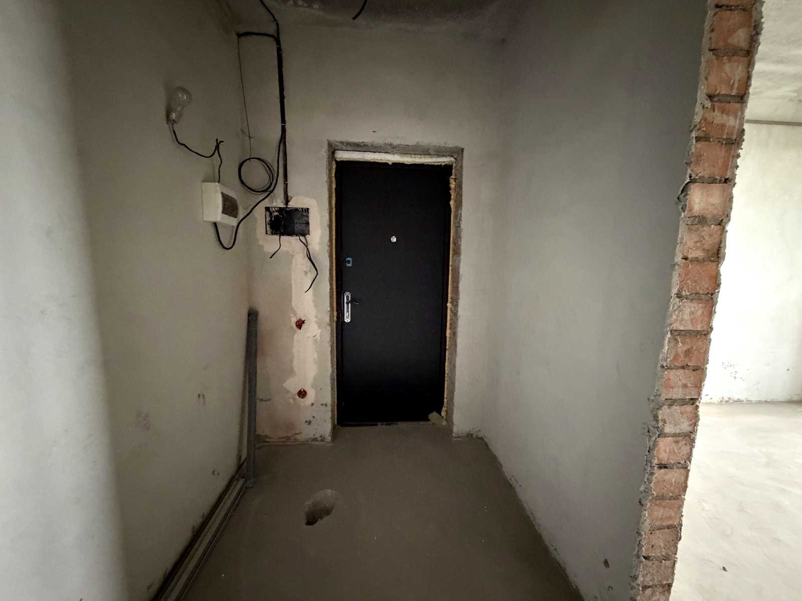 1877289817979600