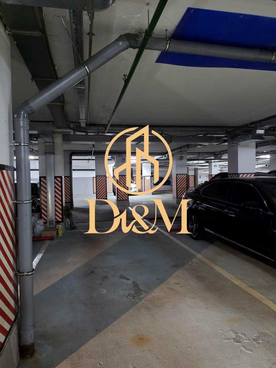 1877290721621936