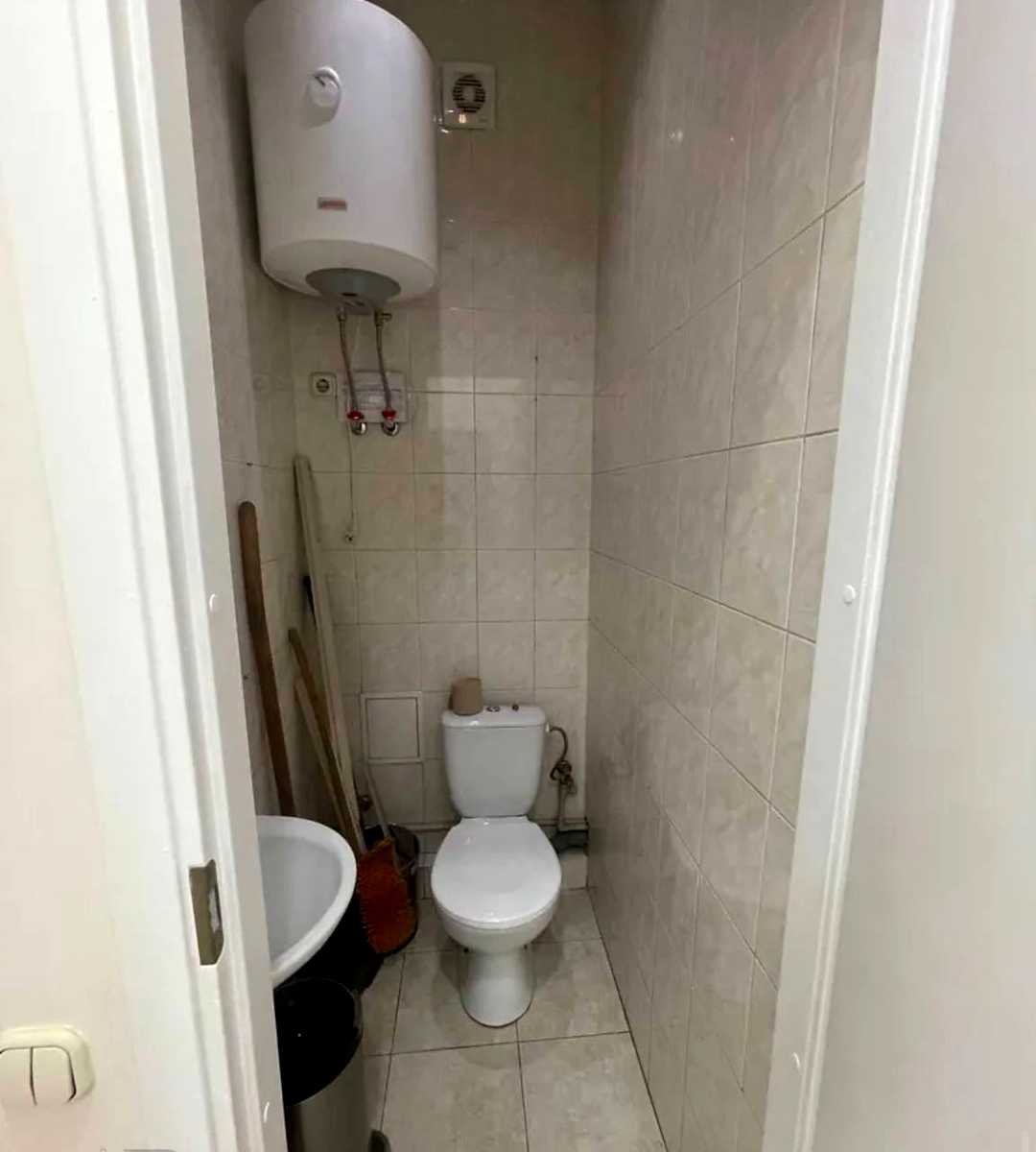 1877293082513932