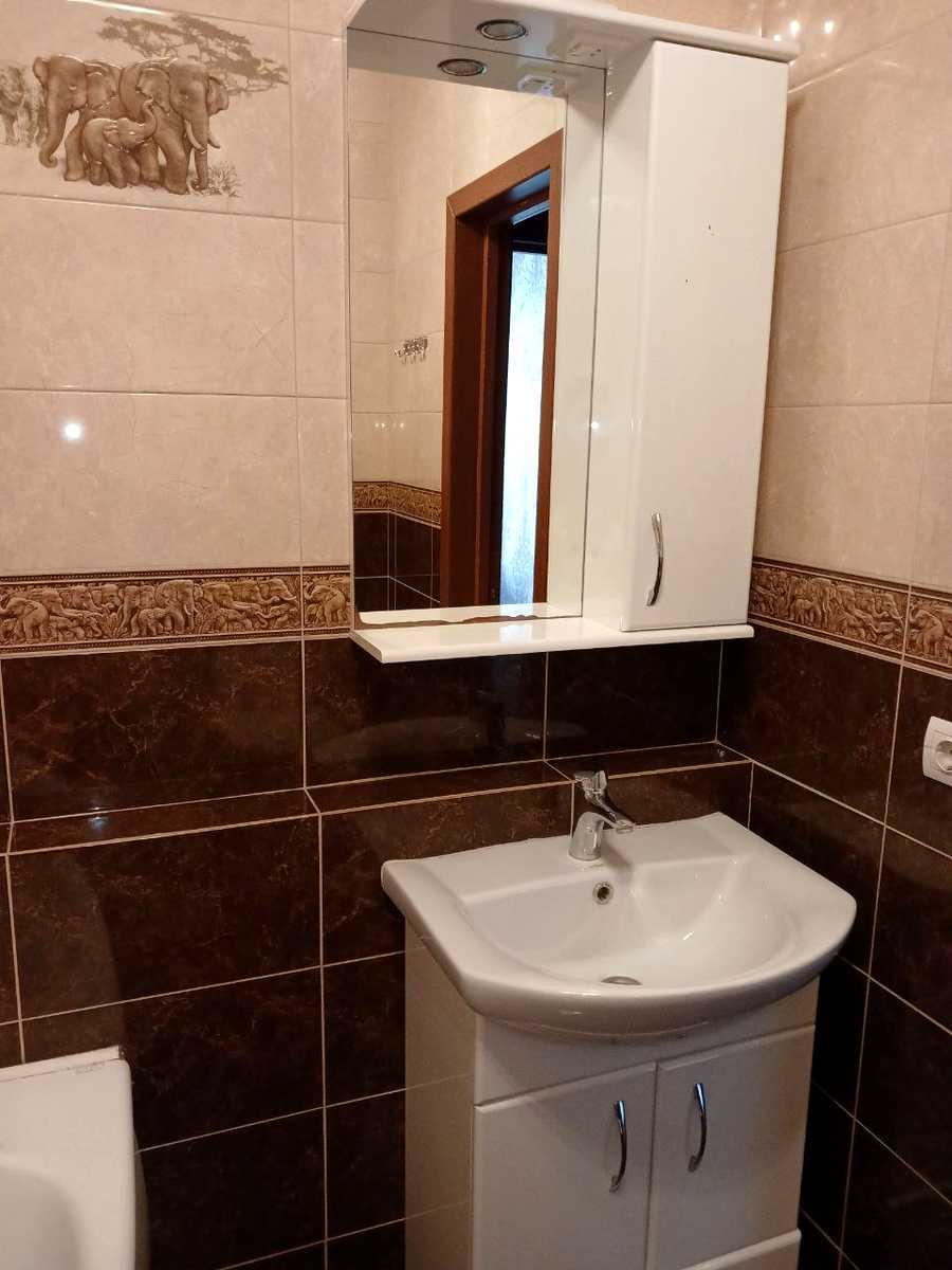 1877293647688278