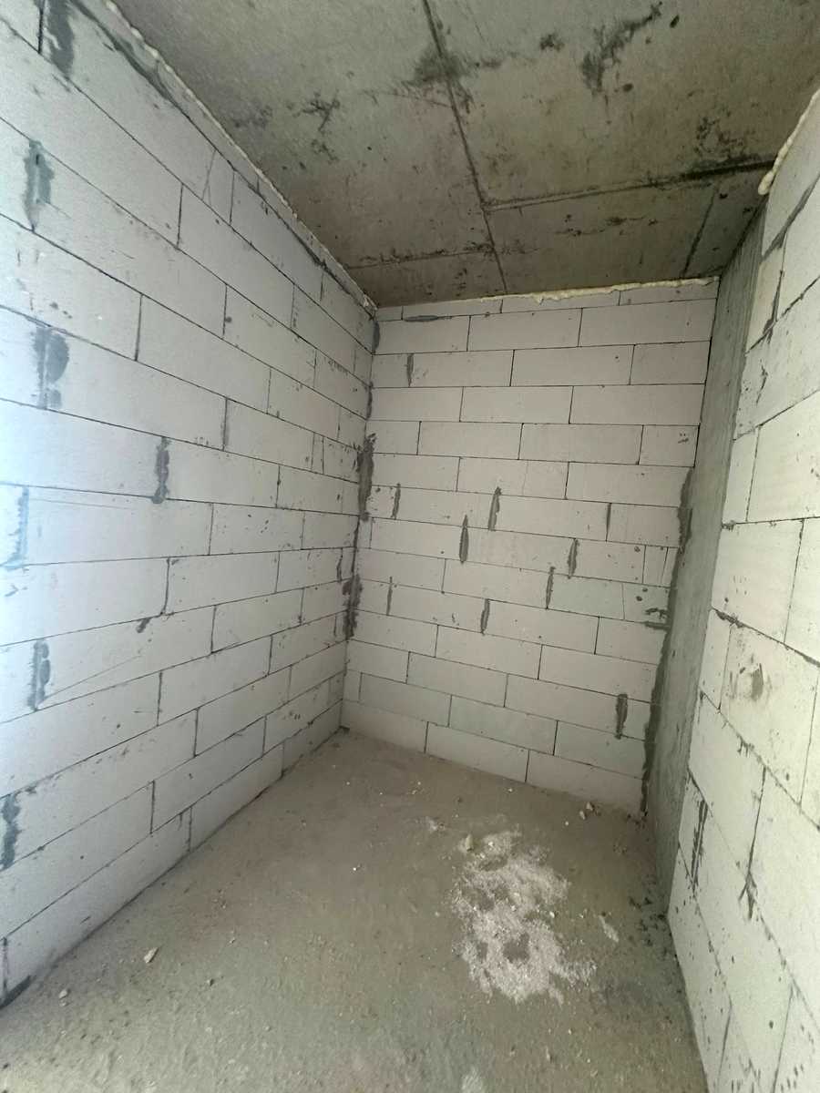 1877293767400600