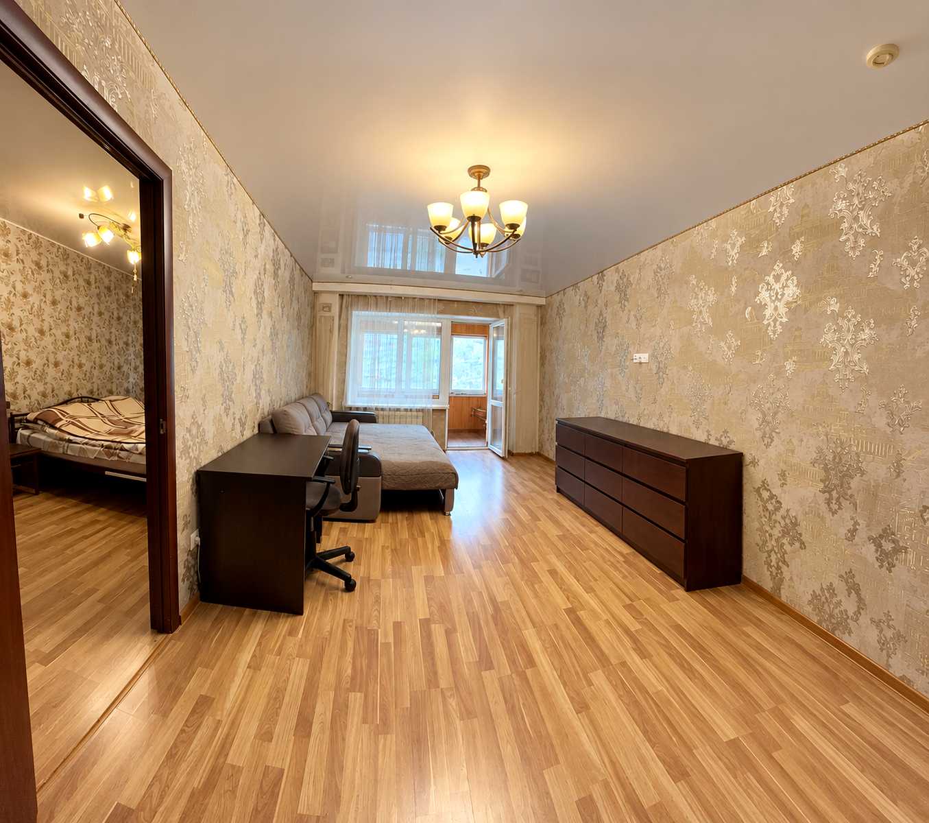1877294550761549