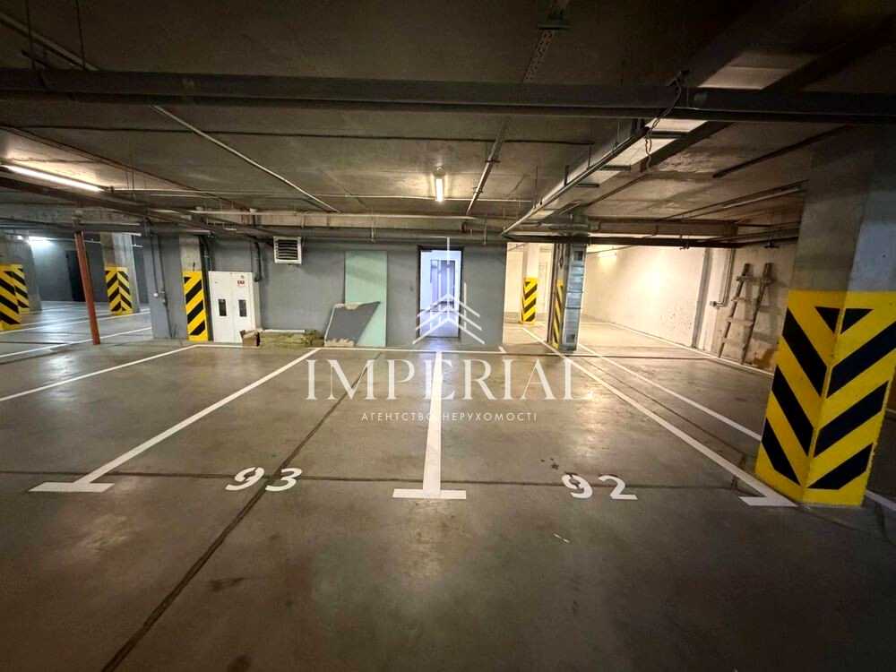 1877294830860867