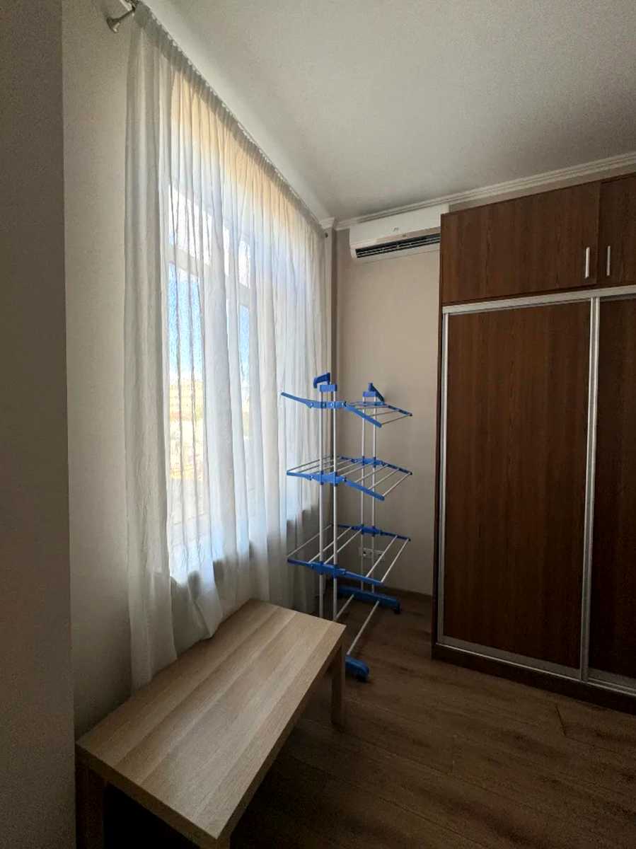 1877295104834503
