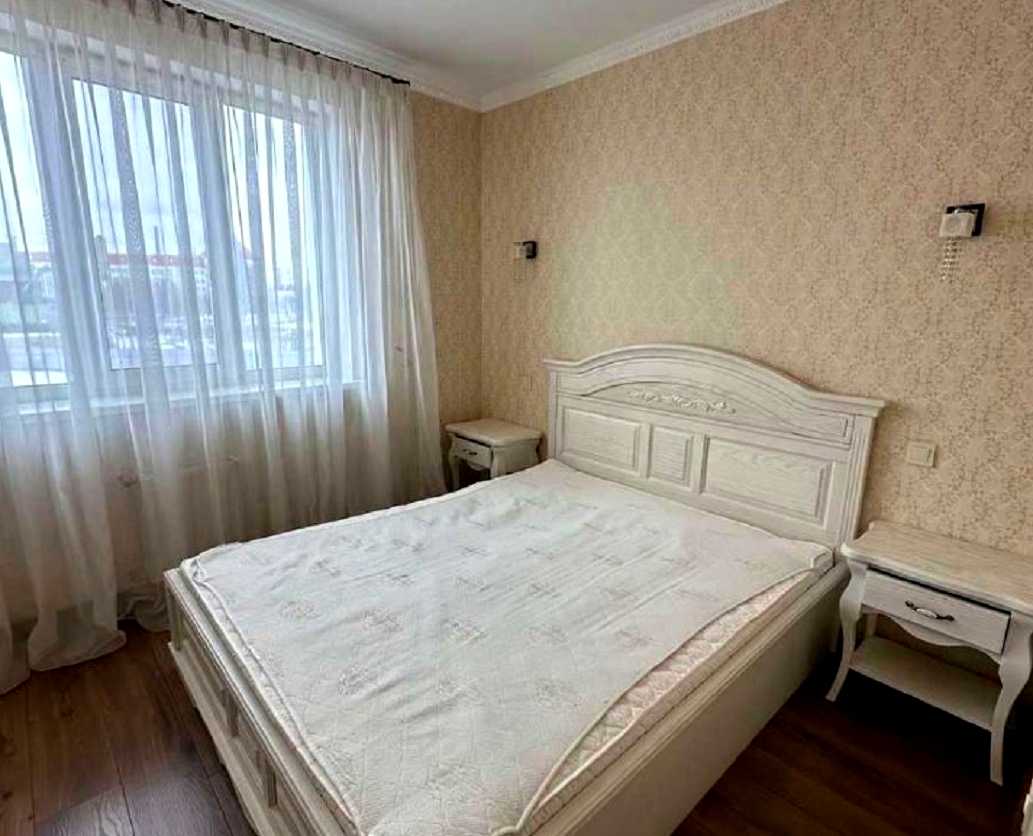 1877295624288836