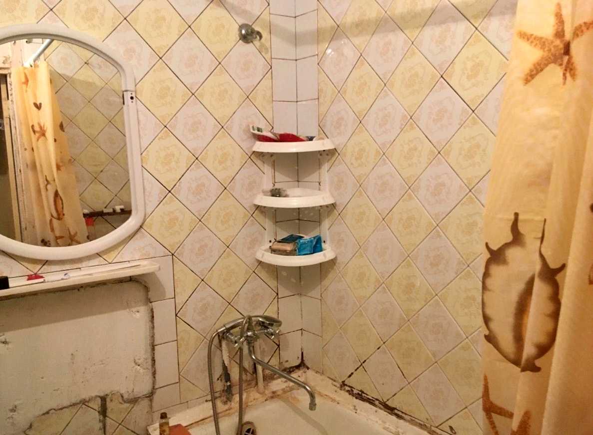 1877295700076916