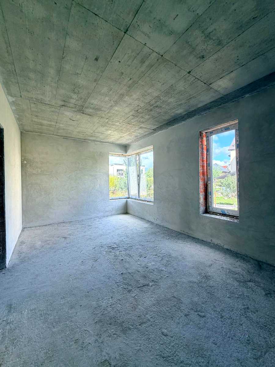 1877295844986314