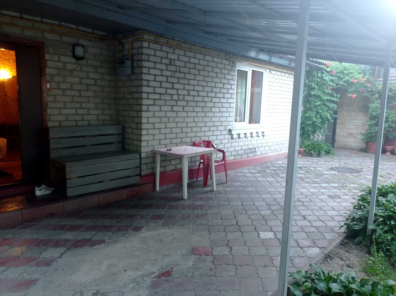 1877296379651250