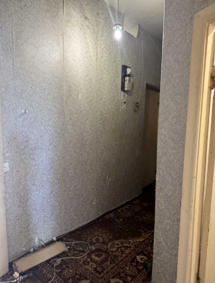 1877297678569446
