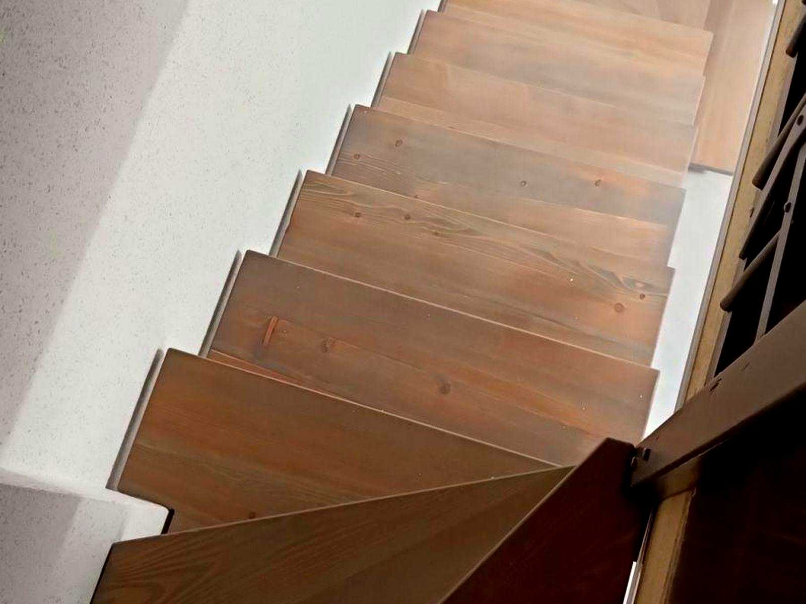 1877298876622935