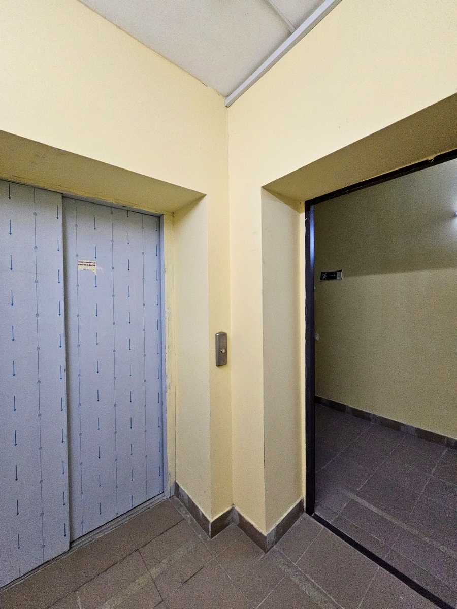1877299810675261