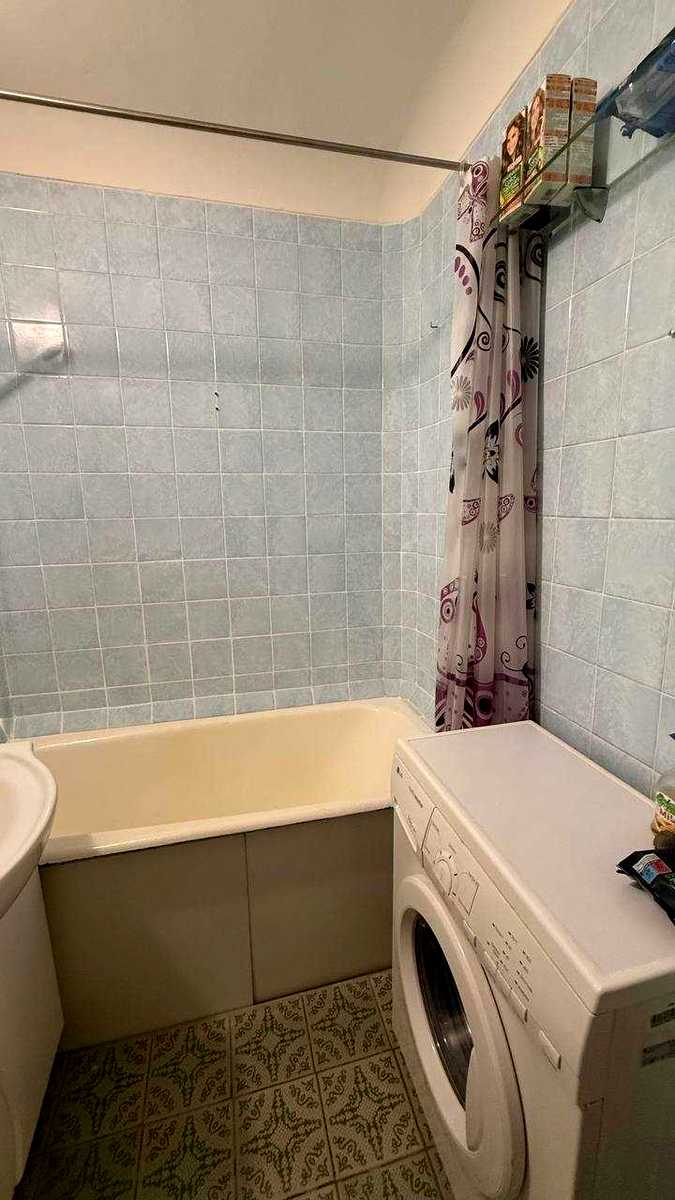 1877300746194093