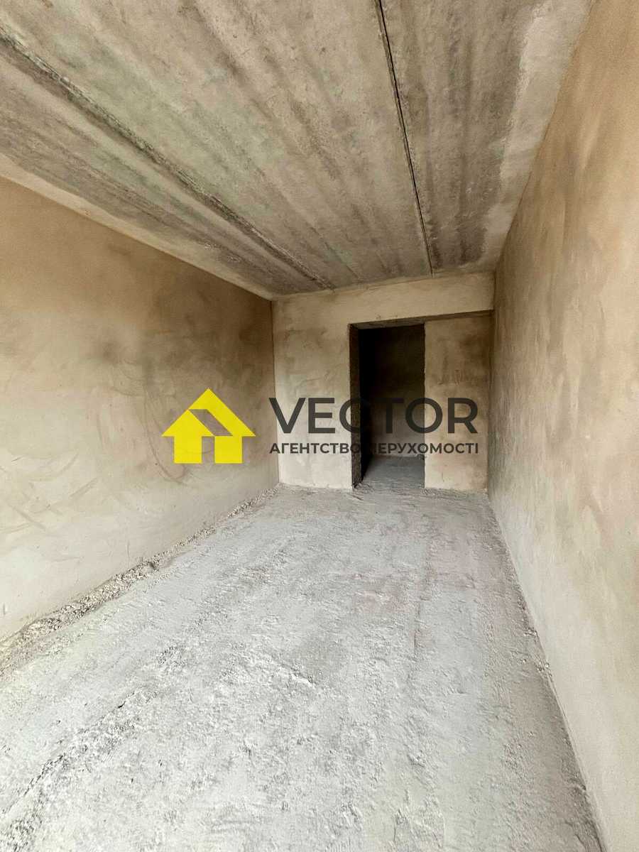 1877300823579359