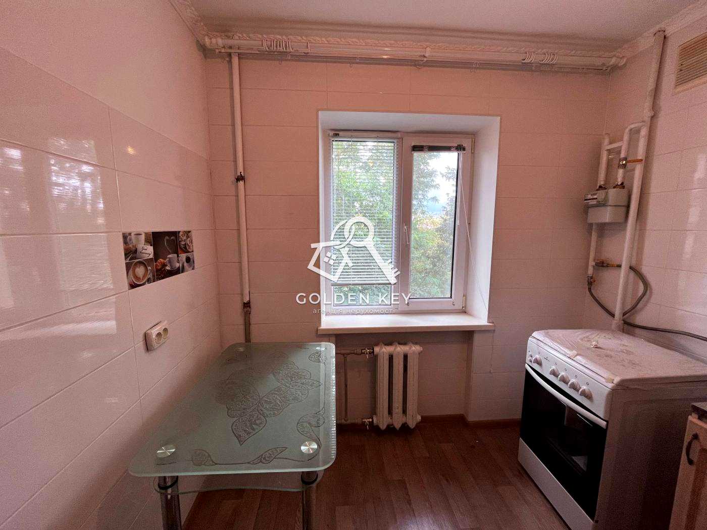 1877301230101564