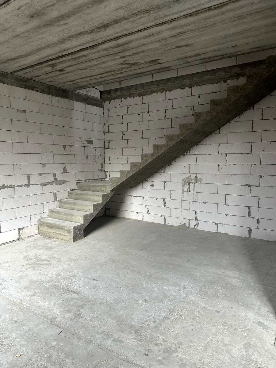 1877302882061863