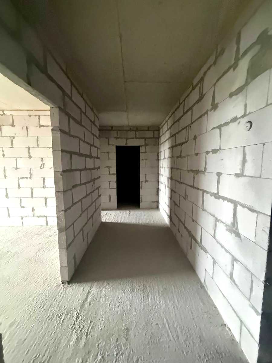1877303377748610