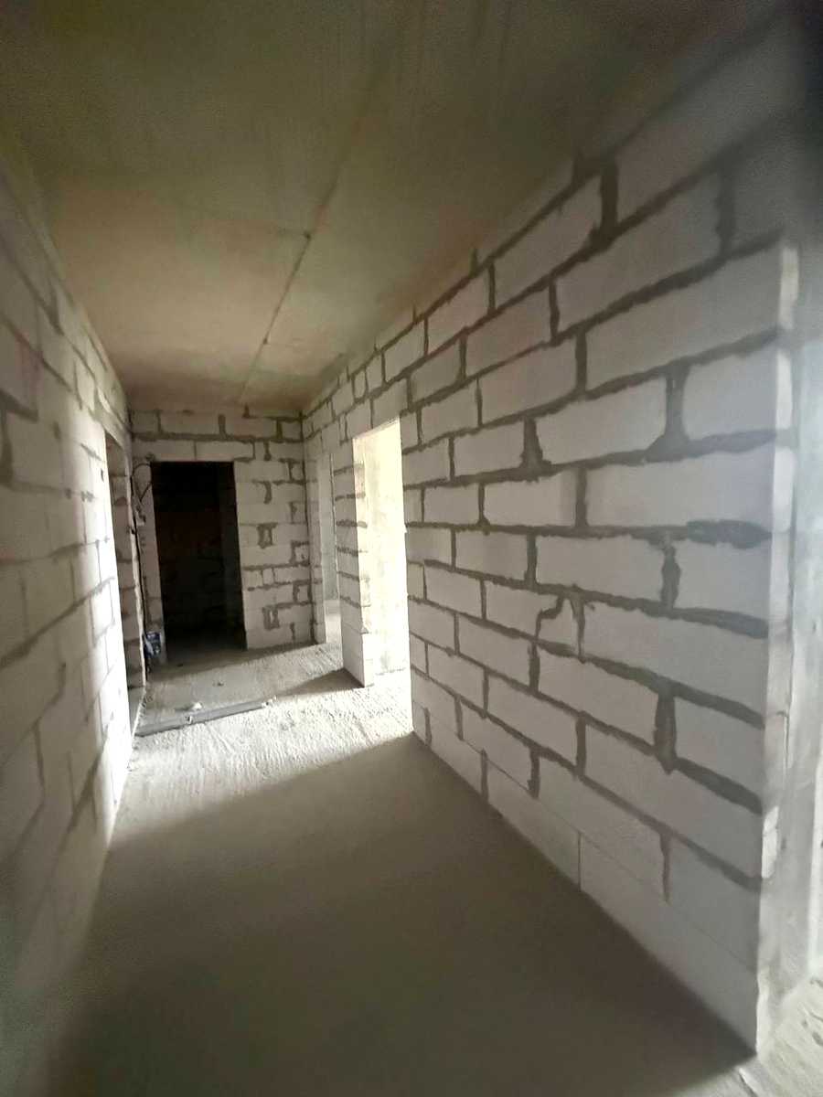 1877303378318399