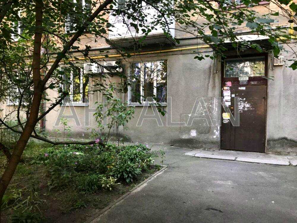 1877305598895883