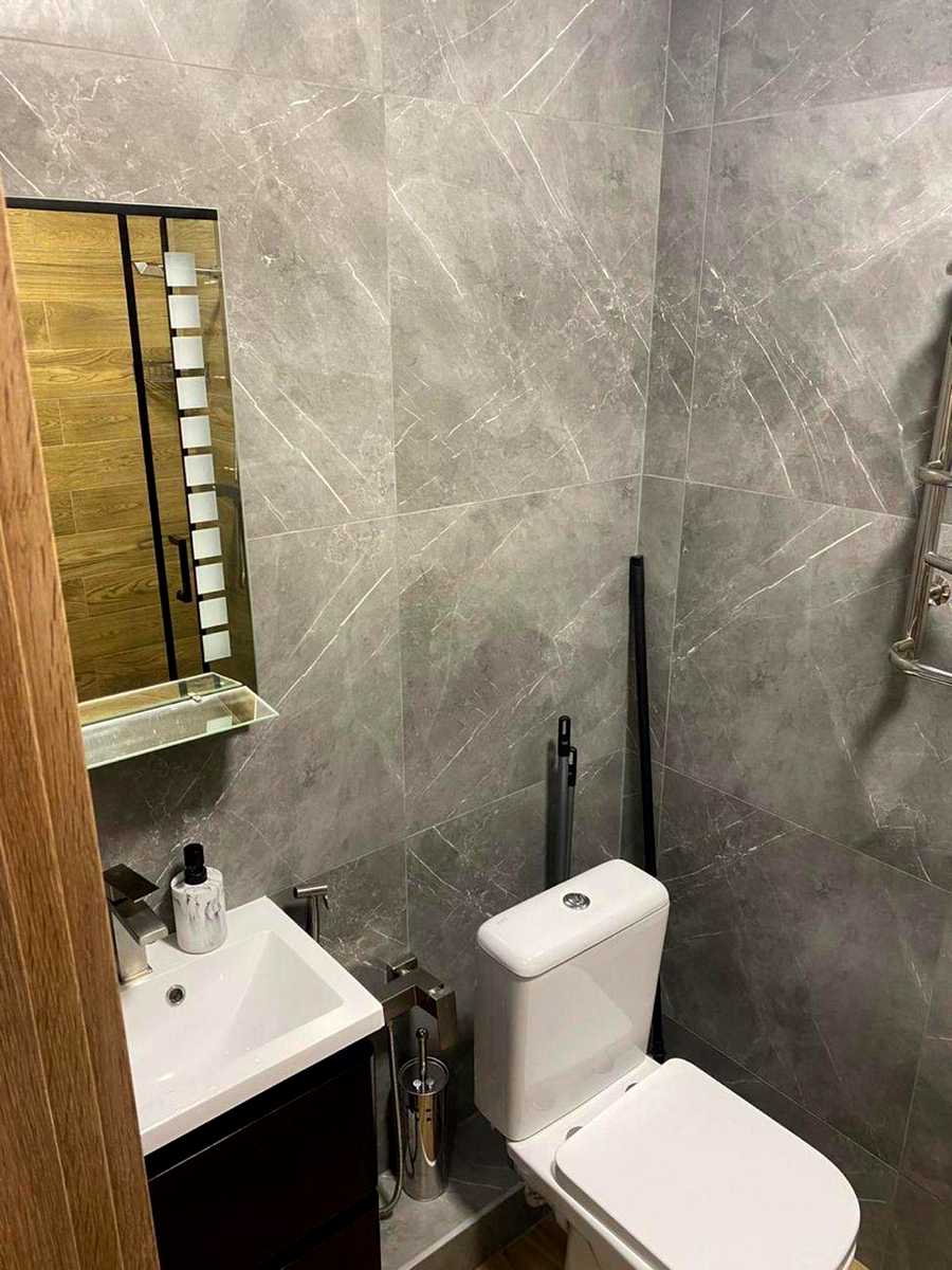 1877306625681083