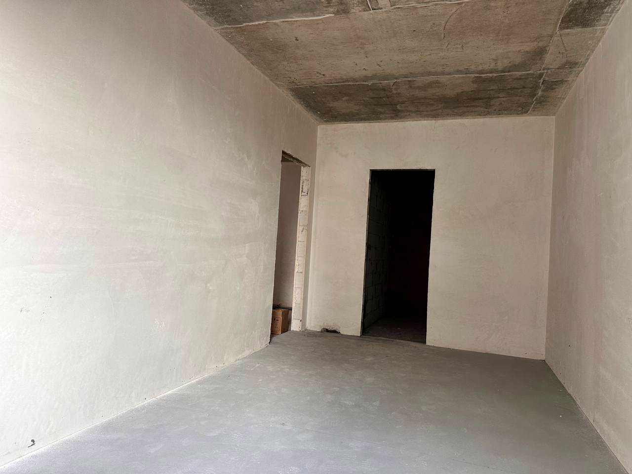1877307144147378