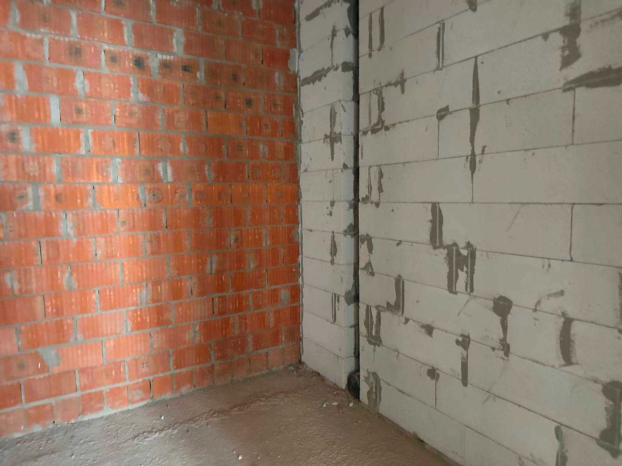 1877307144158861