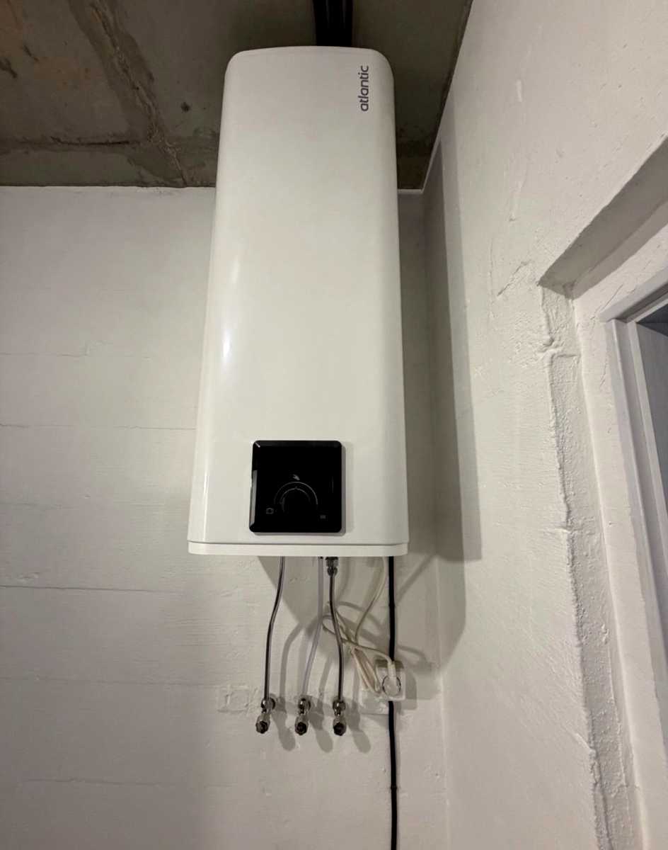 1877307953904047
