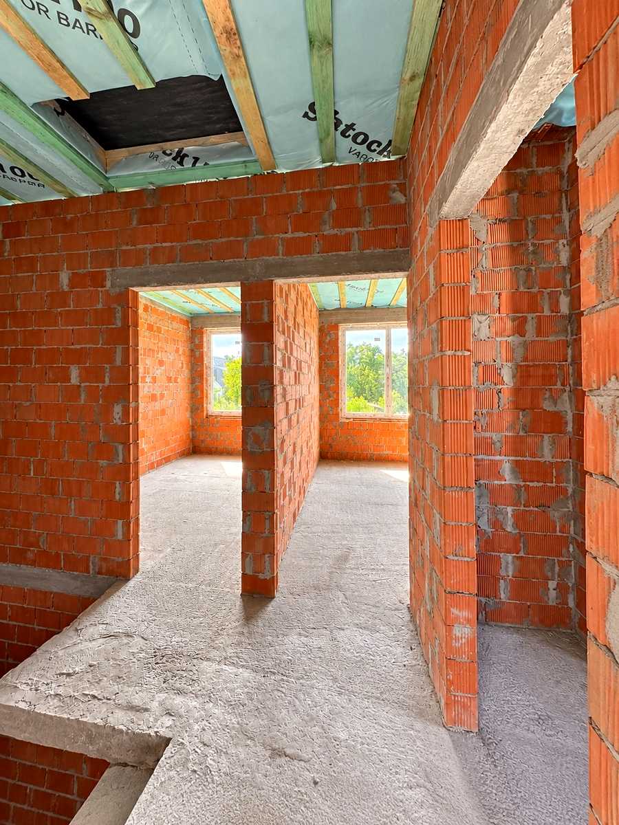 1877308522976380