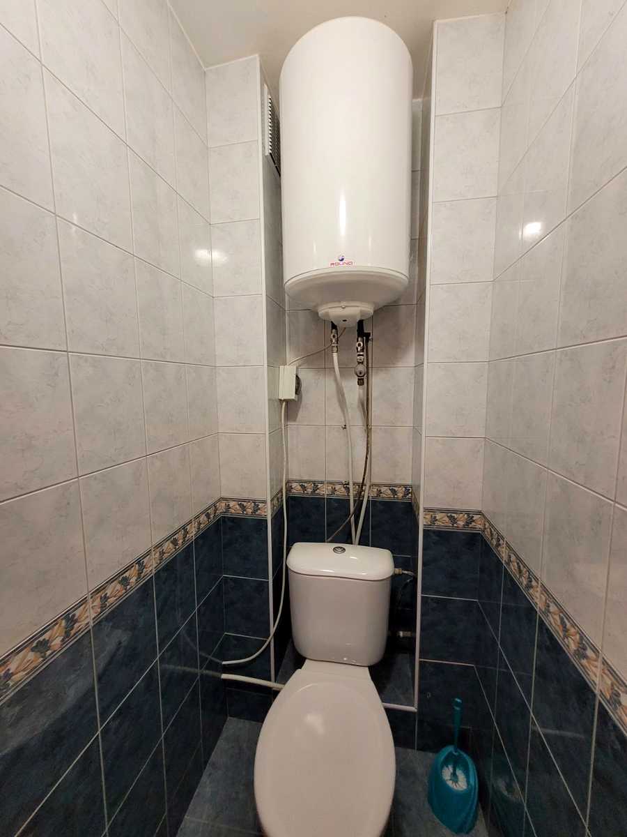 1877308529873630