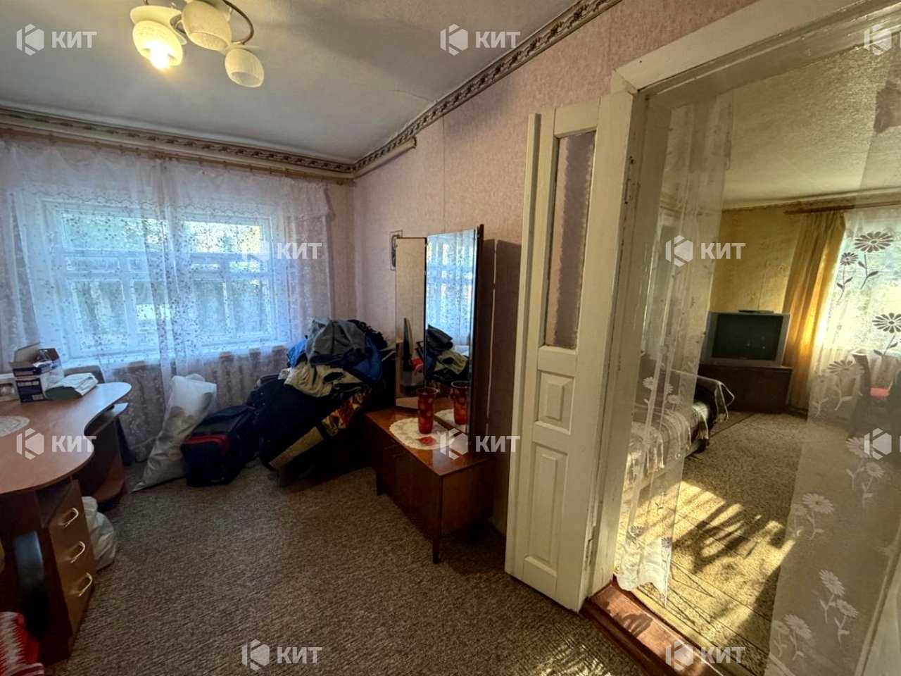 1877308861561218