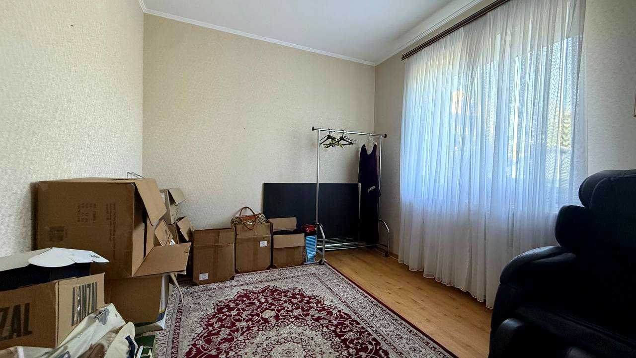 1877309878025217
