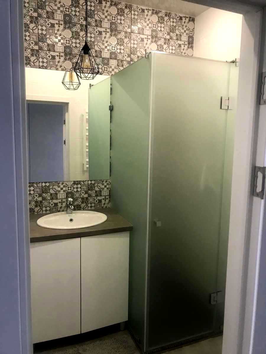 1877310104793670