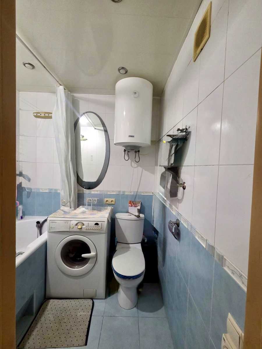 1877310252559335