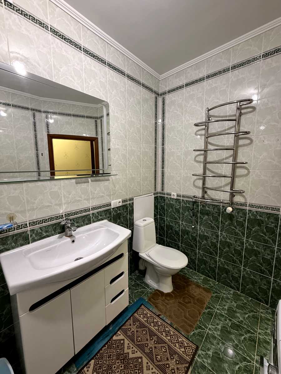1877310753725832